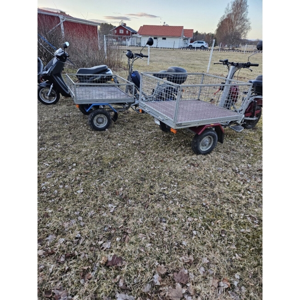 Beg. Packmoped, Norsjö Carrier 4T. 2010 (Vinröd)
